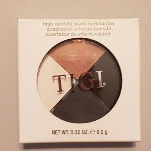 SOLD!!!!! Eyeshadow quad